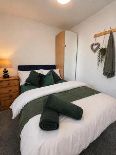 10 Mins Arena 2-Bed Flat Free Street Parking - 1