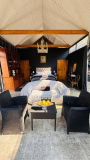 NEKED House Boutique Hotel - 4