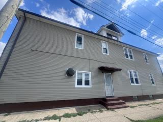 Hamtramck Near DT Det 2BR 1BA Kitchen, Living Space - 1