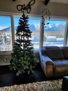 Hot Tub Stunning Mountain Views 2 kitchens 4 bedroom 2 bathroom - 8
