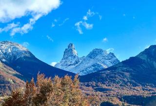 Cabin for 6 facing the massif C Castillo - 2