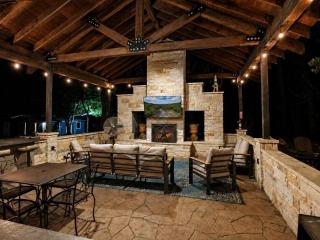Terracotta Haven Hot Tub, Pool & Games, Sleeps 26 - 9