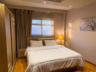 Stylish Apartment in Madinaty with Iconic tower view - 4