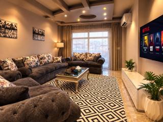 Stylish Apartment in Madinaty with Iconic tower view - 8