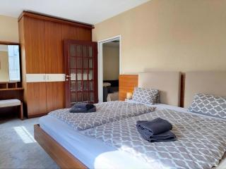 Historic Center Vienna Apartment w Free Parking - 0