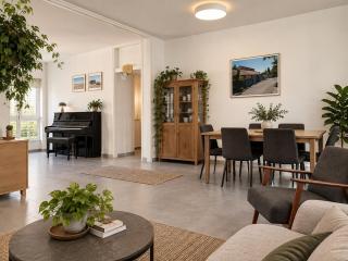 Your Family House with parking - 2