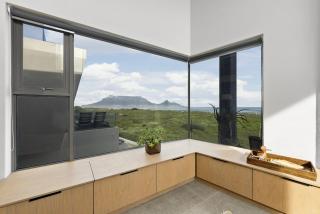 Ocean 9 - Sunset Beachfront Apartments - Cape Town - 4