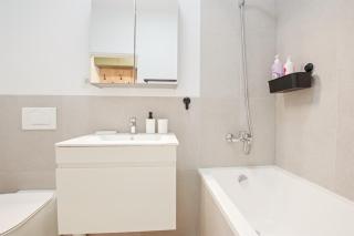 True Modern Apartment - center - 5
