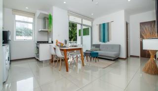 Modern 1BR Villa Morra with Balcony BBQ & Parking - 0