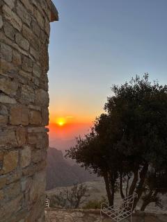 Jabal Dana Hotel - the highest hotel in Jordan - 5