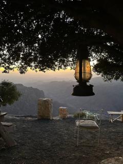 Jabal Dana Hotel - the highest hotel in Jordan - 8