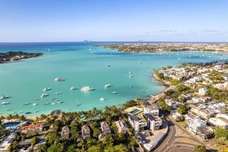 Bayside Signature - Luxury Beachfront Apartment - 4
