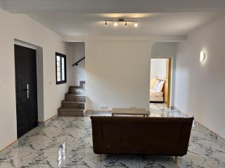 Villa 2 - 4 Bedrooms - Swimming Pool - Airport Shuttle - 4