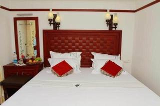 Omkaram Houseboats 3 Bedroom and 4 Bedroom Houseboats with Upper Deck - 4