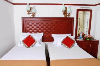 Omkaram Houseboats 3 Bedroom and 4 Bedroom Houseboats with Upper Deck - 2