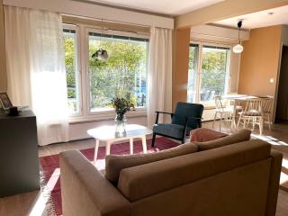 Cozy flat 2km from central! - 0