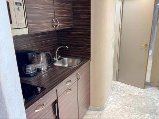 Historic Center Vienna Apartment w Free Parking - 6