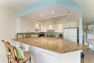 West Bay Cove 226 - 6