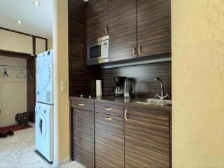 Historic Center Vienna Apartment w Free Parking - 2