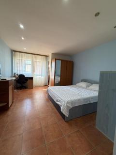 Cheap Studio - 5