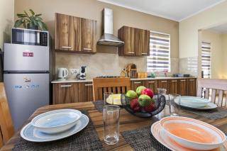 May Flower: Modern Flat close to Airport/Bus Stops - 7