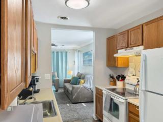 Vermilion Getaway 2BR & 1 Bath - 7
