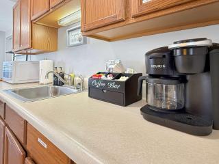 Vermilion Getaway 2BR & 1 Bath - 6