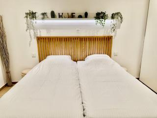 Nice 3 star apart near MC train Station 3rd floor - 1
