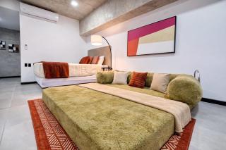 Urban Chic Loft - City View in San Benito - 1