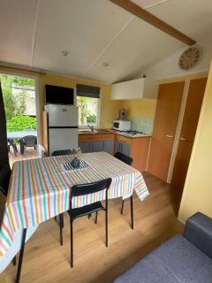 Mobilhome dans camping avec piscine couverte - 2