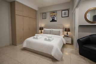 Piraeus Studio Royal No 1 - 0