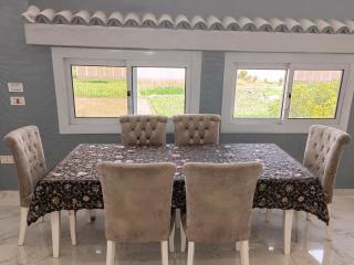 Apartment within a villa شقه بإطلاله بانوراميه علي حدائق داخل فيلا - 6