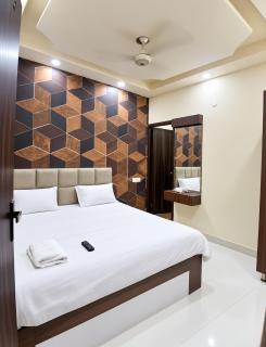 Agam Homestay - Few Steps From golden temple - 9