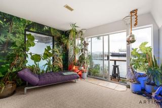 The Octopus Garden One-of-a-Kind 2BR Float Home - 1
