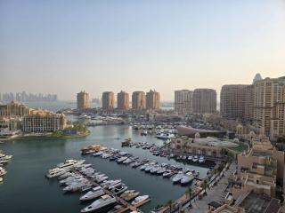 BlueHorizon In Pearl, 2BR with city & sea view 1304 - 4