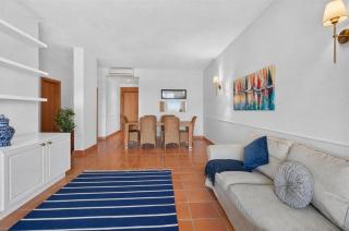 Lovely Apartment Near Bayernihe - 6