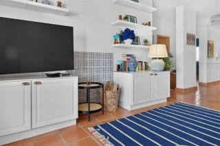 Lovely Apartment Near Bayernihe - 4