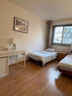 5 mn, 450m walk Metro La Defense 3BR Parking - 1
