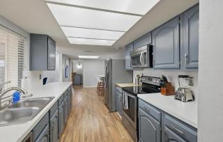 Livingston Oasis - 4BR Pool Retreat Near Dallas - 9