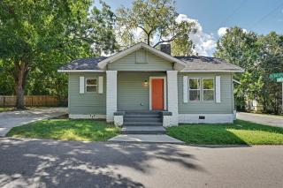 Mid Century 1/4 mile to Downtown Main Street - breweries, coffee, dining, shops - 6