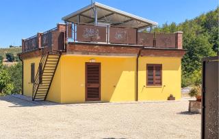 3 Bedroom Amazing Home In Bisenti - 2