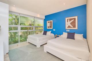 Magia Beach Side Condos - 3