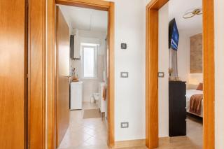 Grazioso Trilocale con Patio WiFi top - P r a t u r e c c i Group - 4