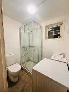 Cozy apartment for commuters and travelers - 0