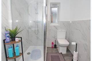 Gorgeous 3 Bed Home - Contractor & Corporate Stays - 5