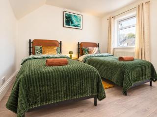 Gorgeous 3 Bed Home - Contractor & Corporate Stays - 4