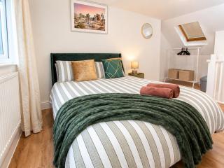 Gorgeous 3 Bed Home - Contractor & Corporate Stays - 3