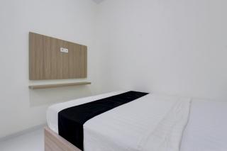 Collection O near Terminal Tirtonadi formerly Blessing Inn - 8