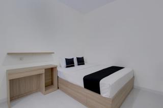 Collection O near Terminal Tirtonadi formerly Blessing Inn - 5