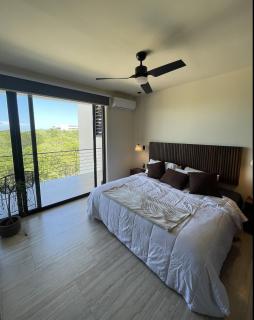 Sky Pool Suite - 4 Guests - Near the Beach - 4